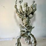 three leg with finials